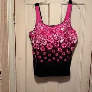 Swimsuits For All Pink and Black Floral Tank Top
